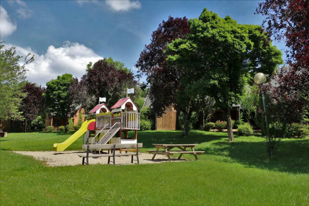 נז'אק Camping Le Paisserou מראה חיצוני תמונה